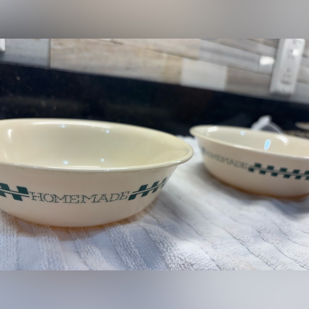 2 Corelle Corning Ware FARM FRESH Homemade Farmhouse 5 3/8" Fruit Dessert Bowls